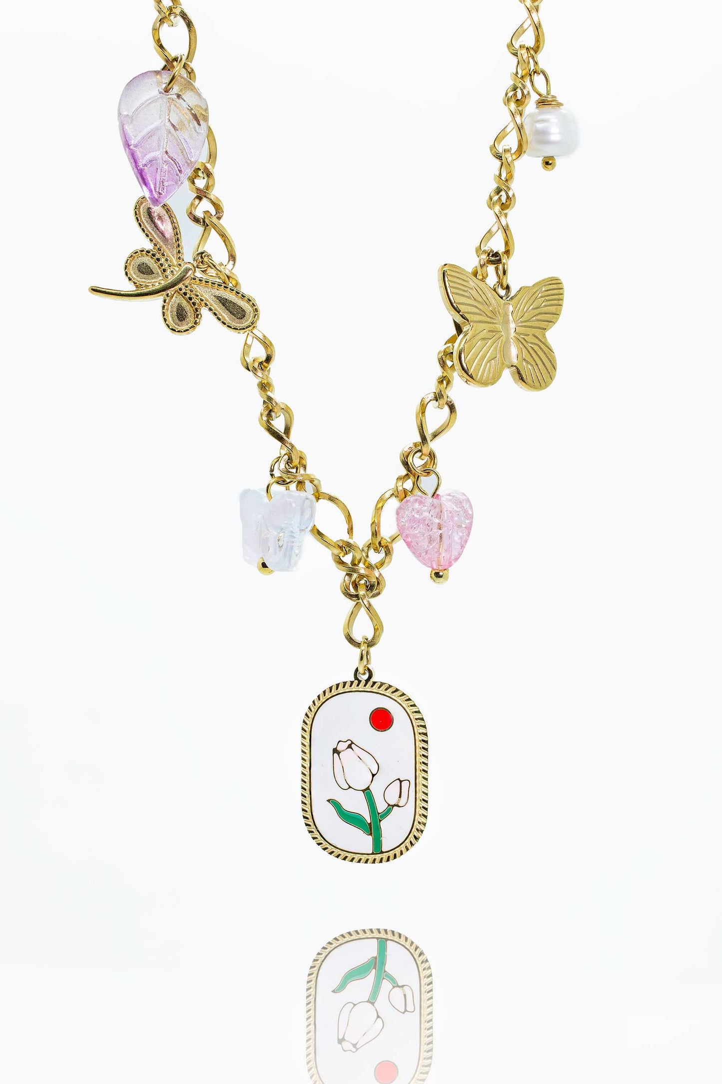 Náhrdelník s květinovým přívěskem z nerezové oceli s motýlími akcenty