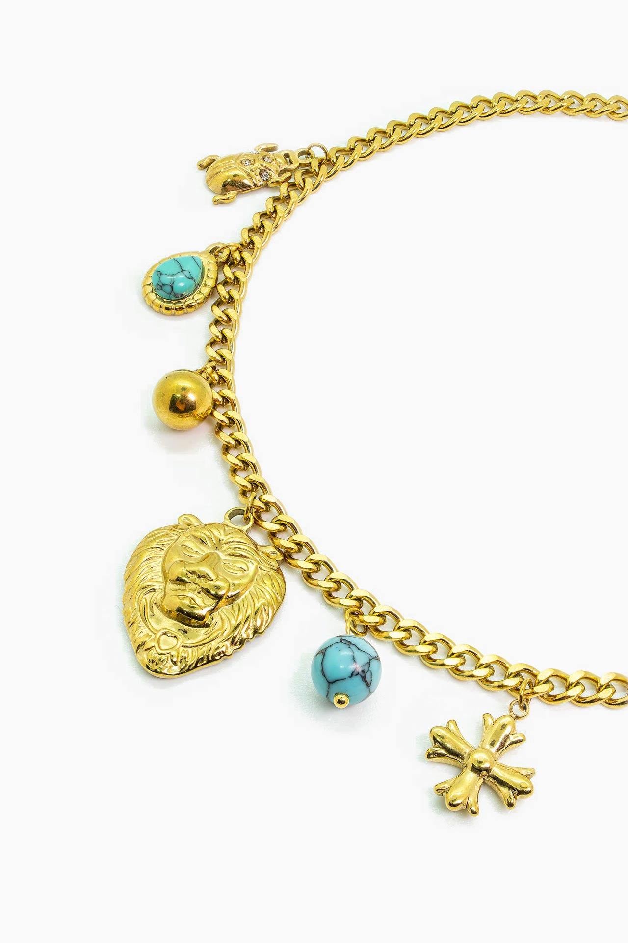 Náhrdelník s lvem a tyrkysovými akcenty a krystalovými detaily