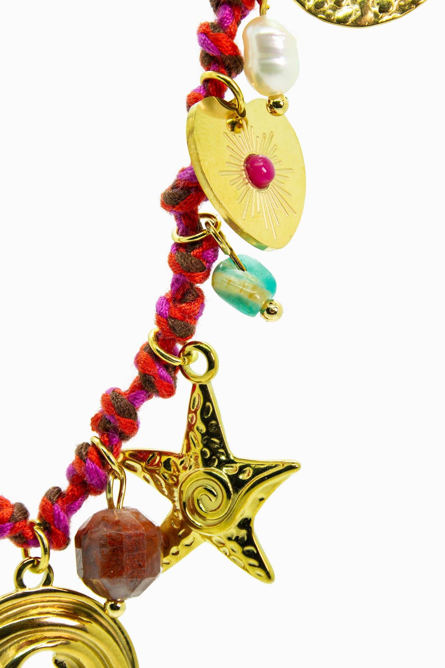 Zlatý náhrdelník s prsteny a hvězdicemi a mincemi