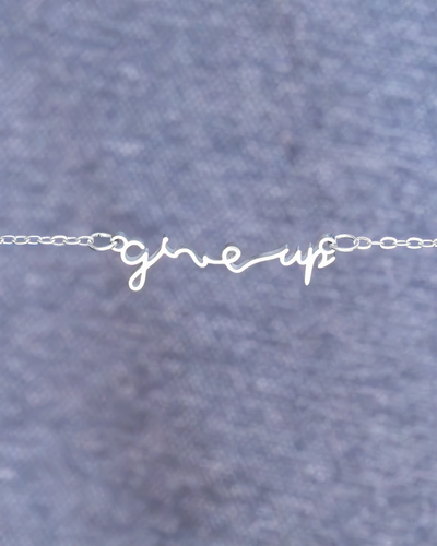Náhrdelník GIVE UP x @giveup_cz
